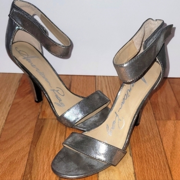 Americian Rag Distressed Metallic Silver Sandals - Picture 2 of 10